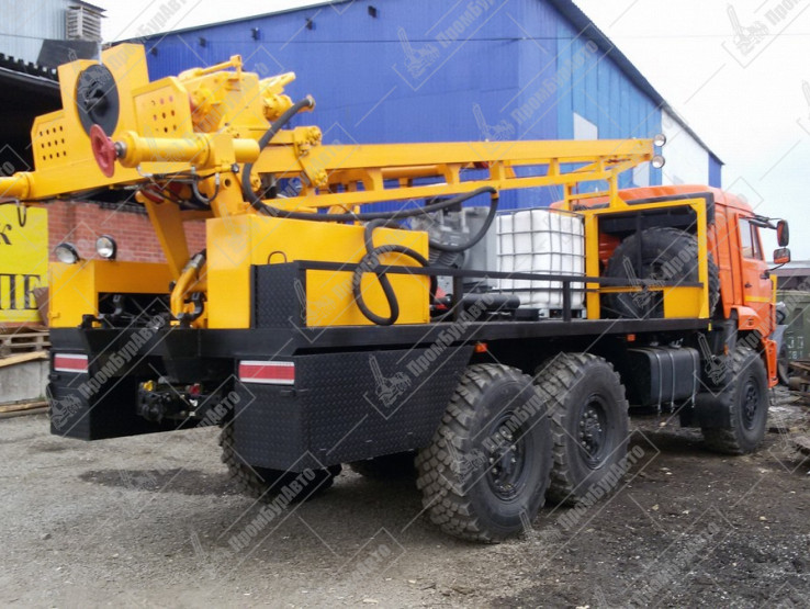 Буровая установка УРБ-2А2 на шасси КАМАЗ-43118 с компрессором 4ВУ-5/9