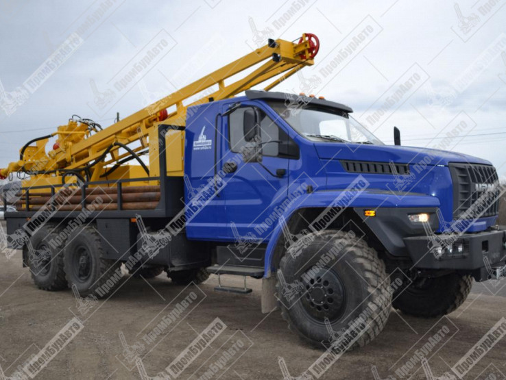 Буровая установка УРБ-2Д2 на шасси УРАЛ NEXT-4320-6951 с компрессором АК-9/10-01, гидрозажимом МТ-ГЗ-2 и комплектом бурового инструмента