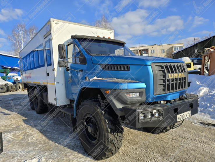 Автобус вахтовый УРАЛ-3255 NEXT, 2018 года выпуска в рабочем состоянии