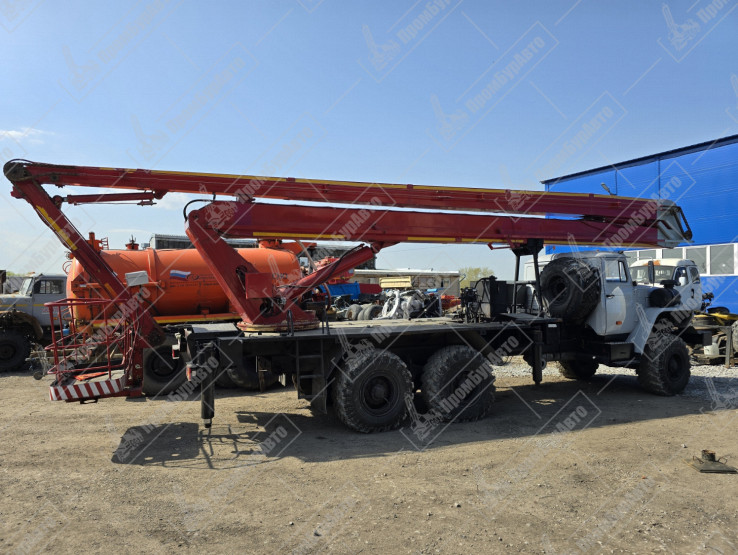Автовышка (АГП) ПМС-328-01 (аналог ВС-28У) 2012 года выпуска на шасси УРАЛ в отличном состоянии
