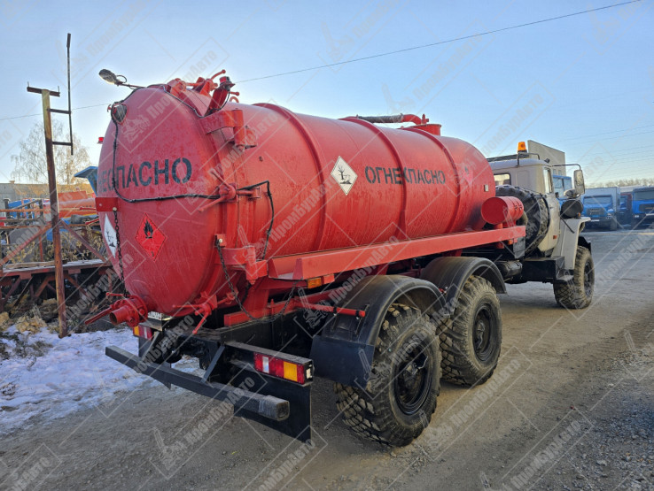 Автоцистерна вакуумная нефтеромысловая АКН -10 ОД на шасси УРАЛ 4320, 2014 года выпуска в отличном состоянии