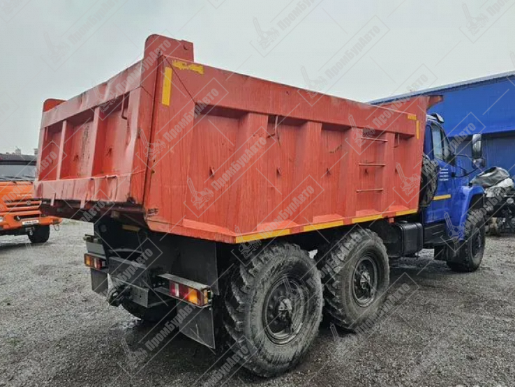 Самосвал на шасси УРАЛ 55571 NEXT, 2020 года выпуска в отличном состоянии
