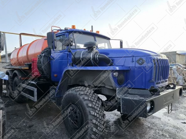 Автоцистерна вакуумная нефтепромысловая АКН-10 на шасси УРАЛ-4230, 2024 года выпуска