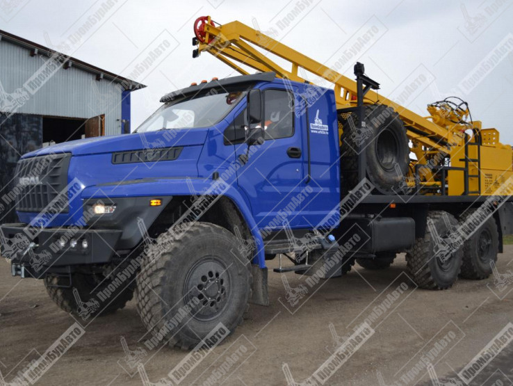 Буровая установка УРБ-2Д2 на шасси УРАЛ NEXT-4320-6951 с компрессором АК-9/10-01, гидрозажимом МТ-ГЗ-2 и комплектом бурового инструмента