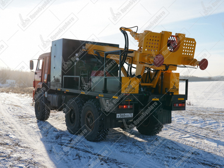 Буровая установка УРБ-2А2 с телескопической мачтой АЗА на шасси КАМАЗ-43118 с компрессором 4ВУ1-5/9