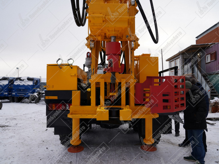 Буровая установка УРБ-2А2 на шасси УРАЛ NEXT 4320-72 с буровым насосом НБ-50