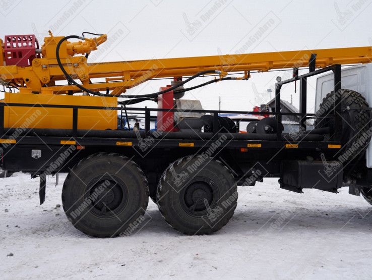 Буровая установка УРБ-2А2 на шасси УРАЛ NEXT 4320-72 с буровым насосом НБ-50