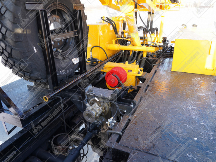 Буровая установка УРБ-2А2 под давальческое шасси УРАЛ с монтажным комплектом установки АК-12/10