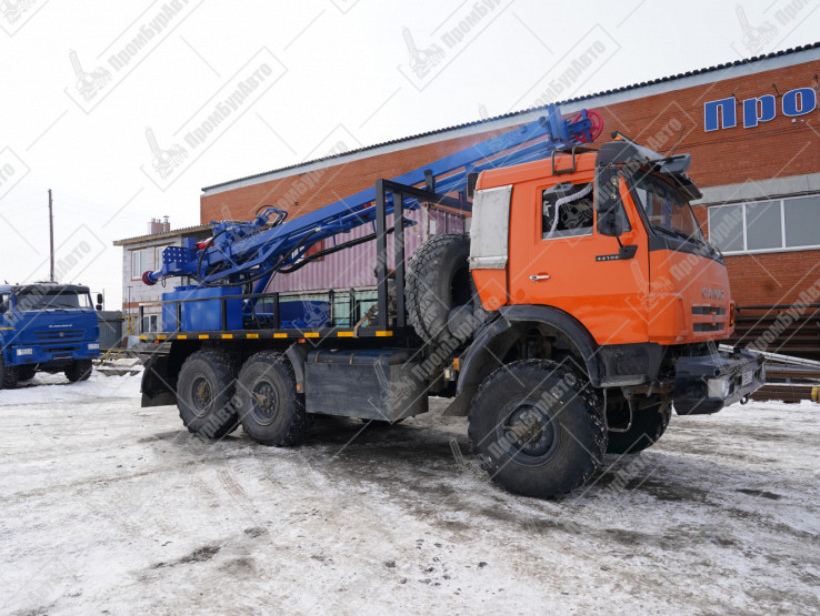 Буровая установка УРБ-2А2 на давальческом шасси КАМАЗ