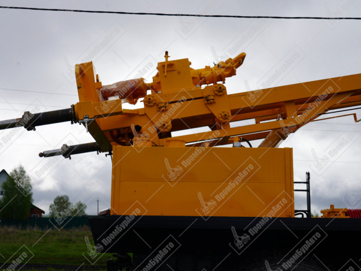 Буровая установка УРБ-2Д2 на шасси УРАЛ NEXT 4320 (без дополнительного оборудования)