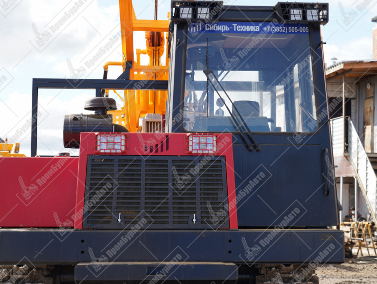 Буровая установка УРБ-2Д2 на гусеничном шасси транспортной машины ТЛП-4М-034