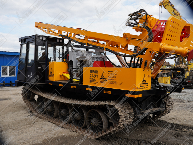 Буровая установка УРБ-2Д2 на гусеничном шасси транспортной машины ТЛП-4М-034