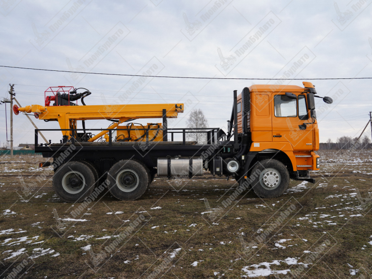Буровая установка АЗА-3М на шасси Shacman F3000