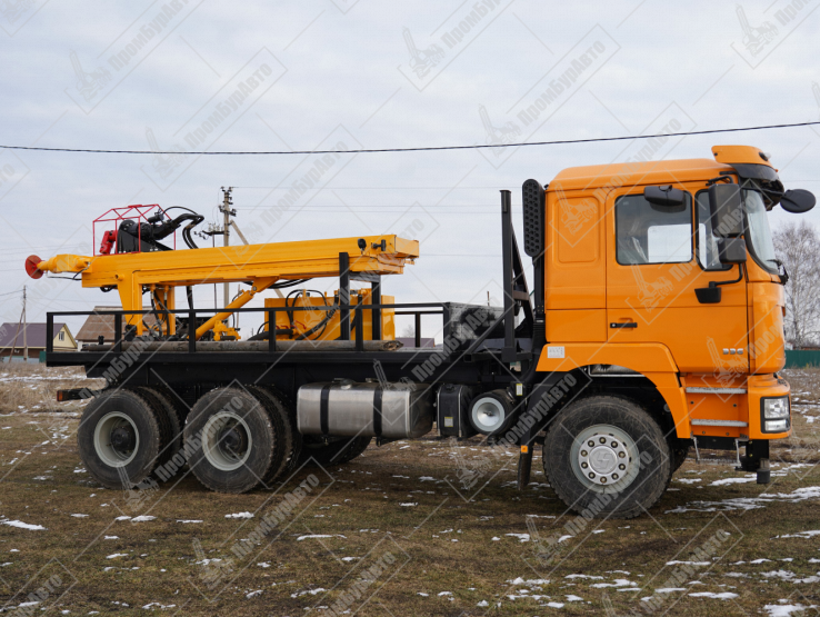 Буровая установка АЗА-3М на шасси Shacman F3000