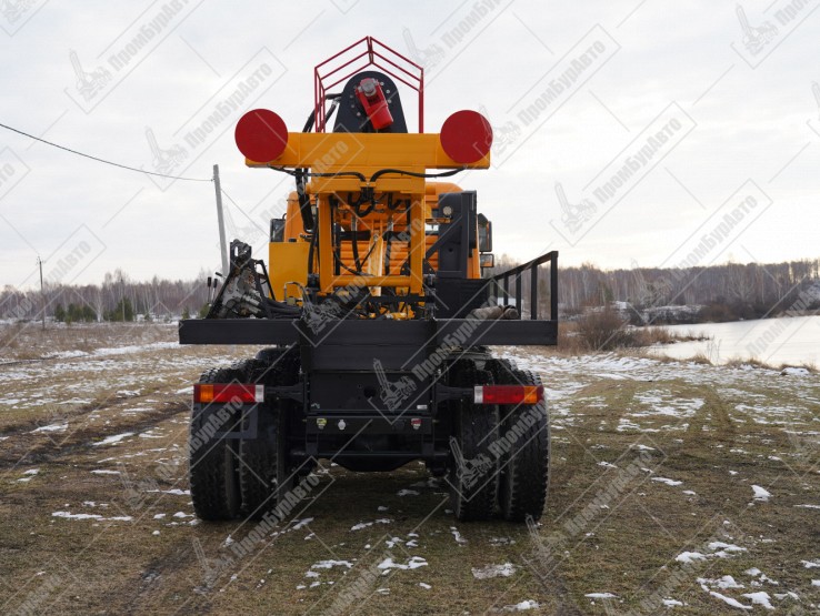 Буровая установка АЗА-3М на шасси Shacman F3000