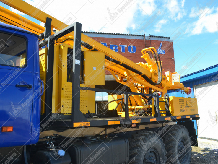 Буровая установка УРБ-2А2 на шасси УРАЛ-4320 с компрессором АК-12/10