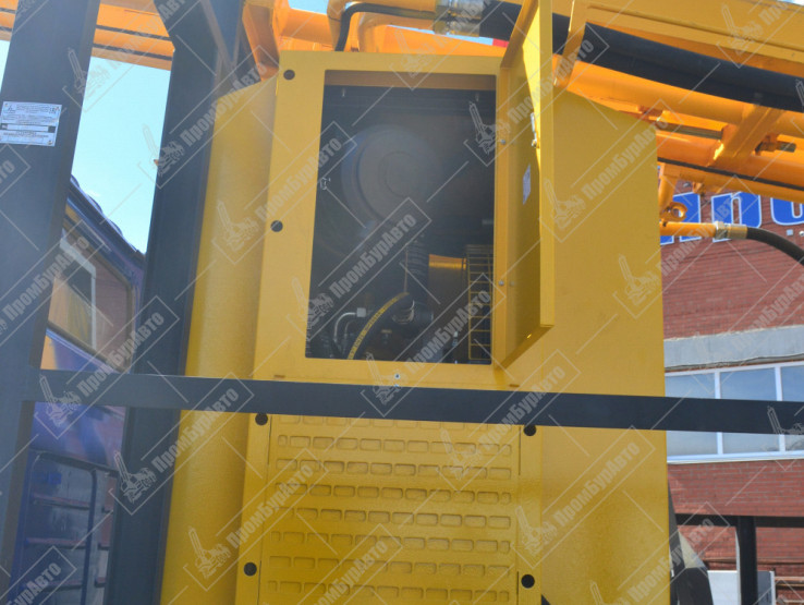 Буровая установка УРБ-2А2 на шасси УРАЛ-4320 с компрессором АК-12/10