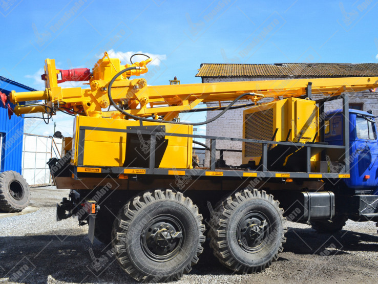 Буровая установка УРБ-2А2 на шасси УРАЛ-4320 с компрессором АК-12/10