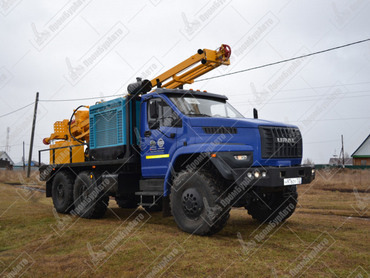 Буровая установка УРБ-2А2 на шасси УРАЛ NEXT 5557 с винтовым компрессором DALI DLCY-15/15B-Y