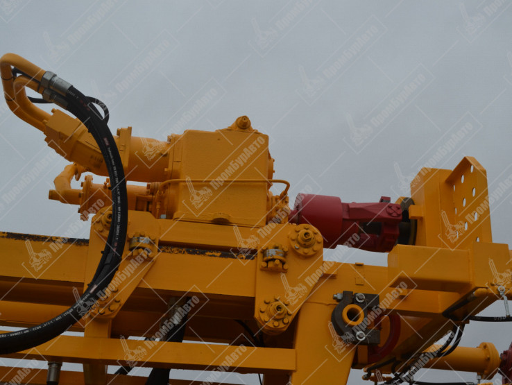 Буровая установка УРБ-2А2 на шасси УРАЛ-NEXT с компрессором DLCY-15/15В-Y 