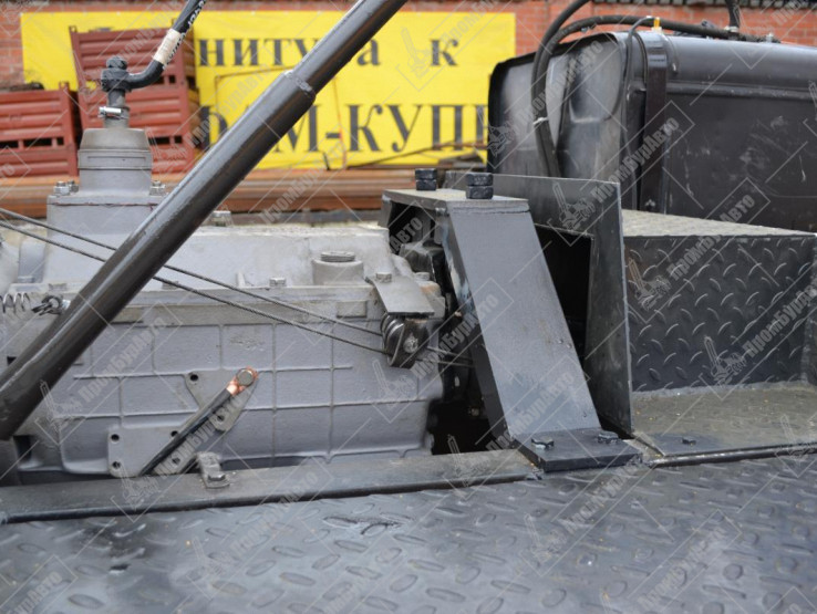 Платформа буровой установки УРБ-2А2 в индивидуальном исполнении с палубным ДВС  ЯМЗ-238