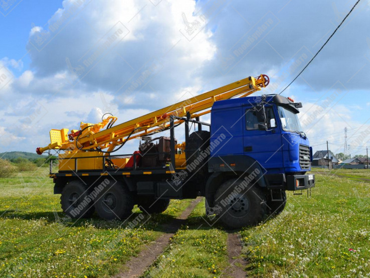 Буровая установка УРБ-2А2 на шасси УРАЛ 44202 