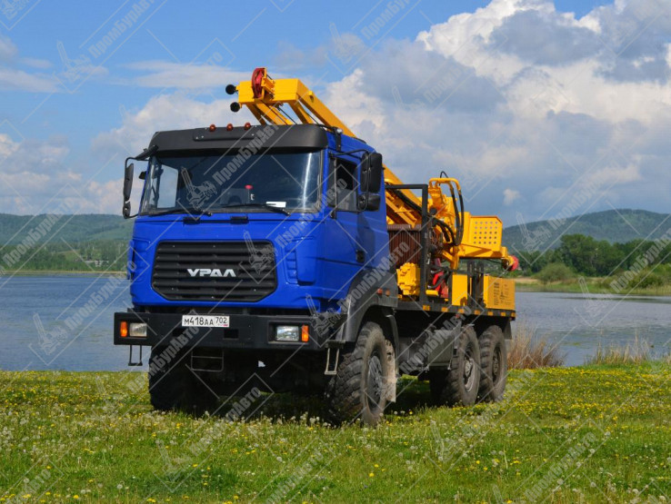 Буровая установка УРБ-2А2 на шасси УРАЛ 44202 