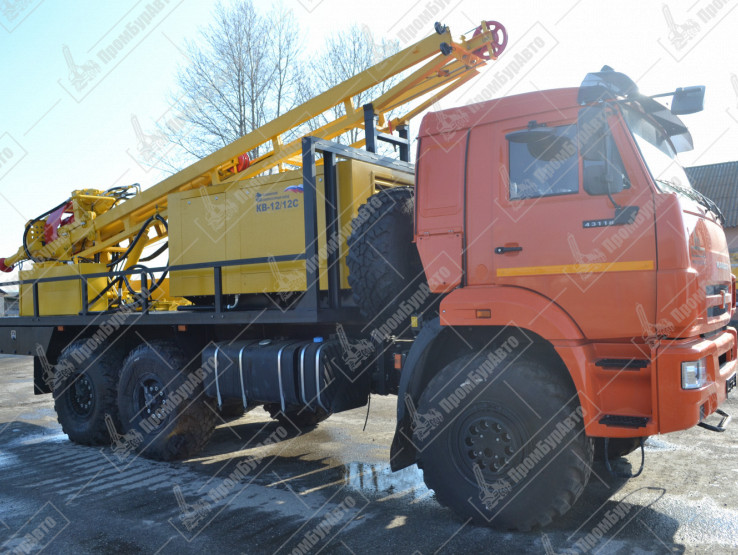 Буровая установка УРБ-2А2 на шасси КАМАЗ-43118 с компрессорным агрегатом КВ-12/12С