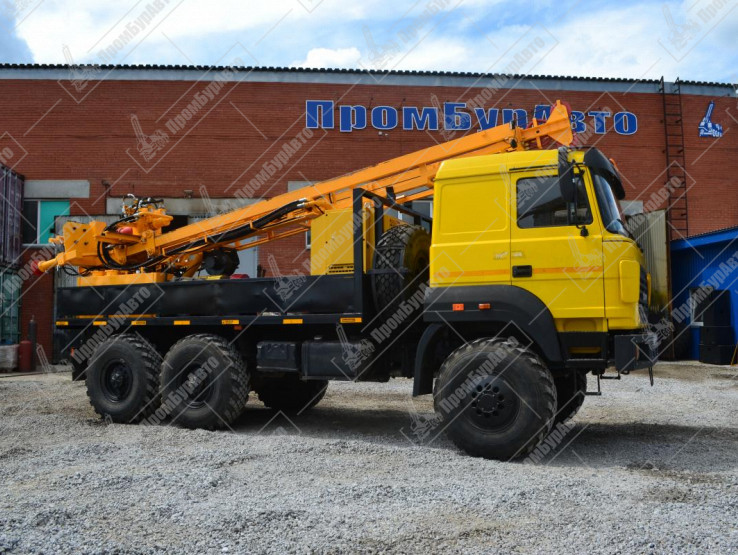 Буровая установка УРБ-2Д2 на шасси УРАЛ 5557