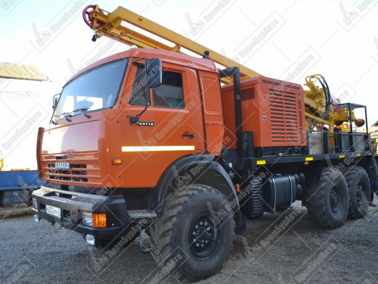 Буровая установка УРБ-2А2 на шасси КАМАЗ-43118 с  компрессором ЗИФ-ПВ-12/1,2 (с выносным пультом) на модернизированной гидравлической системе нового образца