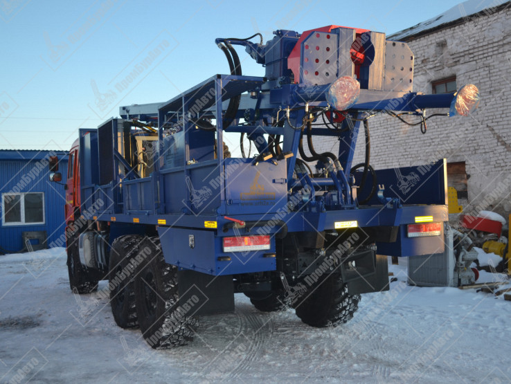 Буровая установка УРБ-2А2 на шасси КАМАЗ-43118 с компрессором ЗИФ КОМ10/10