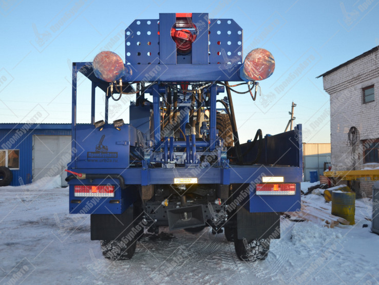 Буровая установка УРБ-2А2 на шасси КАМАЗ-43118 с компрессором ЗИФ КОМ10/10