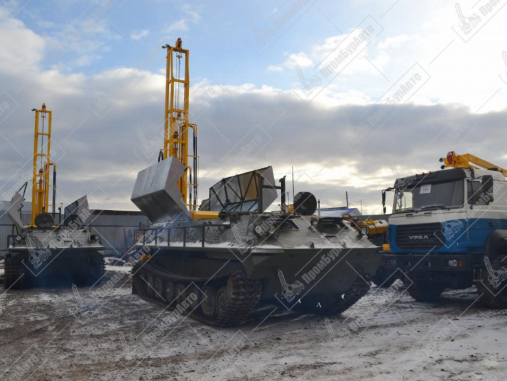 Буровая  установка УРБ-2А2 с элементами 2Д3 под шасси гусеничного снегоболотохода МТЛБУ с компрессором КВ-10/10 ГТТ* на модернизированной гидравлической системе нового образца