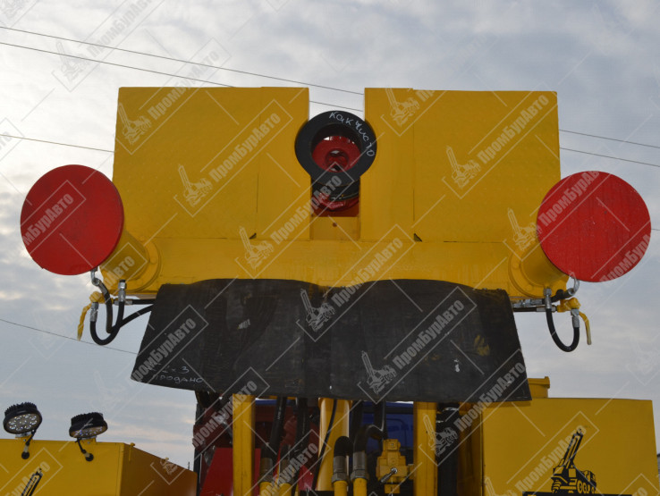 Буровая установка УРБ-2А2 на шасси УРАЛ  NEXT 5557 с компрессором 4ВУ1-5/9