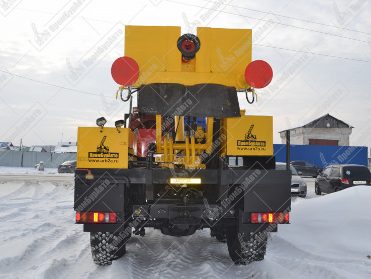 Буровая установка УРБ-2А2 на шасси УРАЛ  NEXT 5557 с компрессором 4ВУ1-5/9