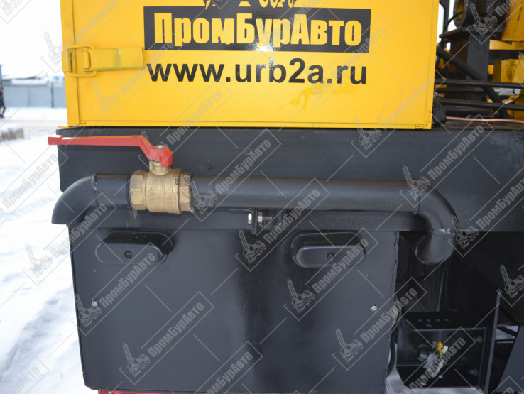 Буровая установка УРБ-2А2 на шасси УРАЛ  NEXT 5557 с компрессором 4ВУ1-5/9