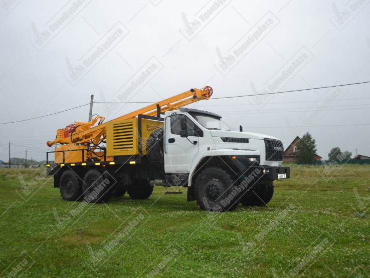 Буровая установка УРБ-2А2 на шасси УРАЛ NEXT 4320 (2024 г.в.) а компрессорным агрегатом КВ-12/12С