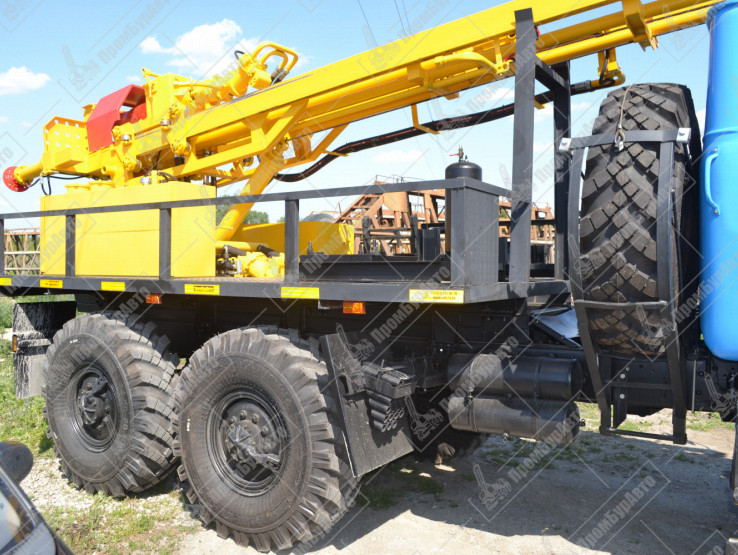 Буровая установка УРБ-2А2 на шасси УРАЛ-4320 без дополнительного оборудования