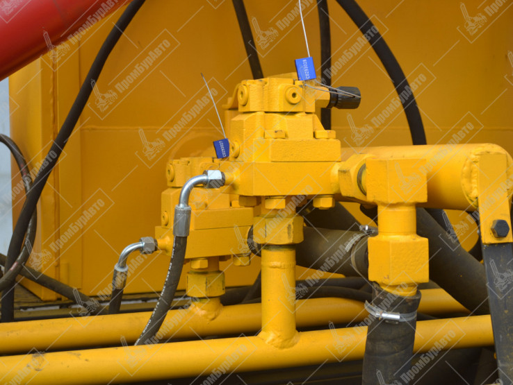 Агрегат забуривания анкеров АЗА-3 2023 г.в. на шасси УРАЛ-4320