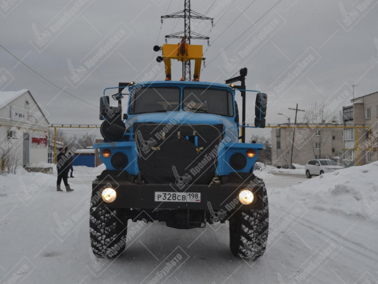 Буровая установка УРБ-2Д2 на  шасси УРАЛ-4320 с агрегатом компрессорным АК-12/10 с ПЖД, буровым насосом НБ-50 на модернизированной гидравлической системе нового образца