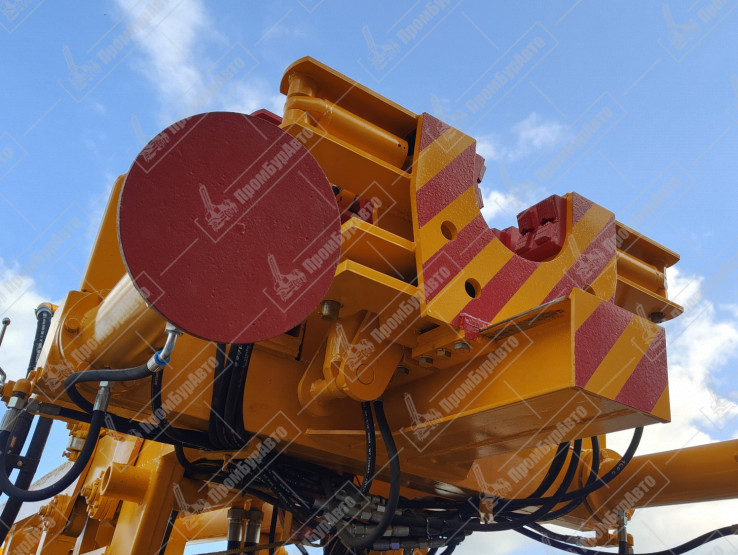 Буровая установка УРБ-2А2 на шасси УРАЛ NEXT-4320-6951-72Е5 с компрессором КВ-12/12С и трубозажимом ТЗГ-3 (с труборазворотом)