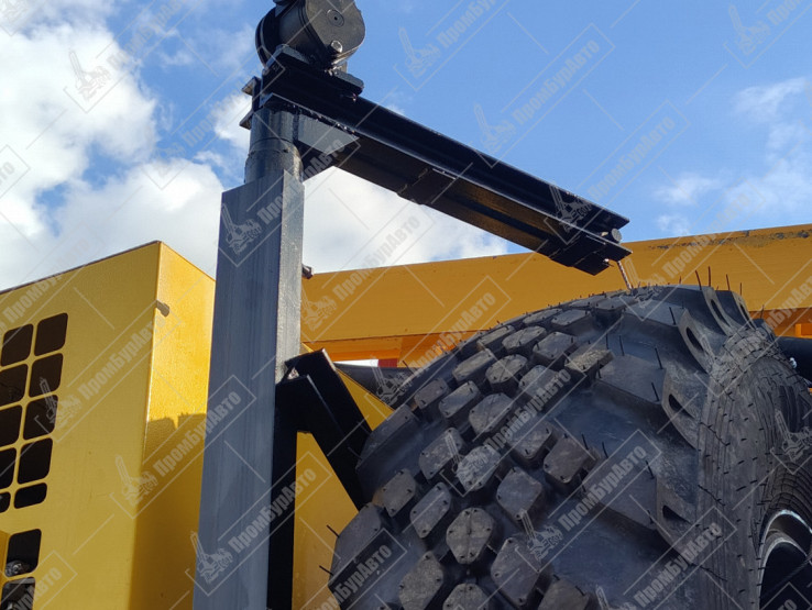 Буровая установка УРБ-2А2 на шасси УРАЛ NEXT-4320-6951-72Е5 с компрессором КВ-12/12С и трубозажимом ТЗГ-3 (с труборазворотом)