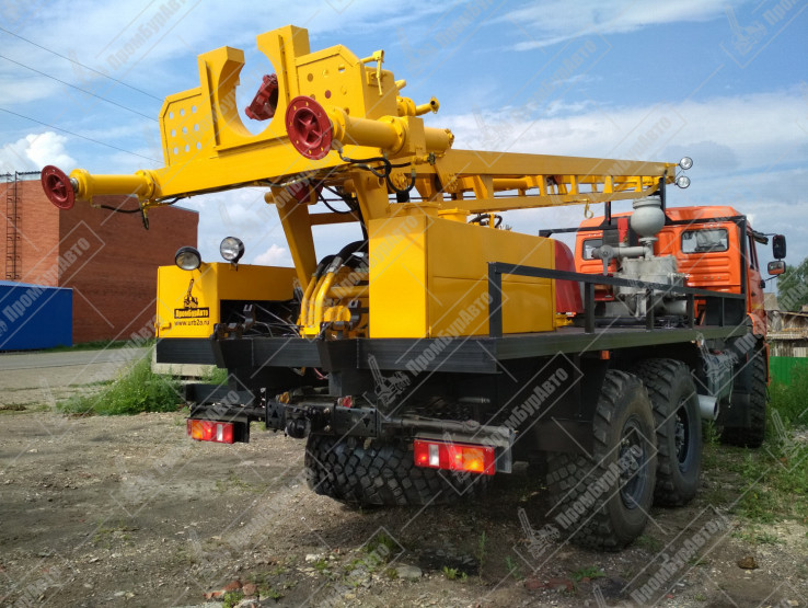 Буровая установка УРБ-2А2 на шасси КАМАЗ-43118 с буровым насосом НБ-50