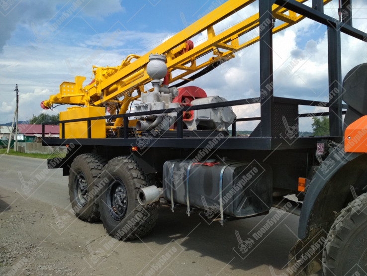 Буровая установка УРБ-2А2 на шасси КАМАЗ-43118 с буровым насосом НБ-50