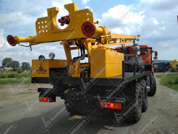Буровая установка УРБ-2А2 на шасси КАМАЗ-43118 с буровым насосом НБ-50