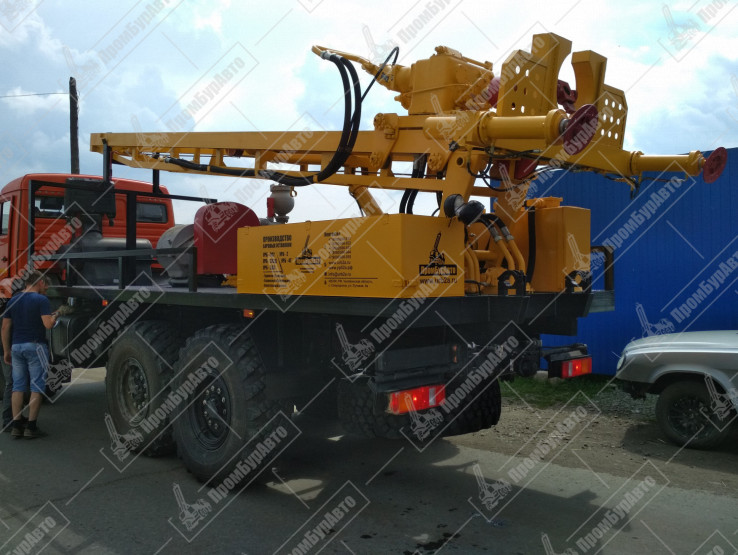 Буровая установка УРБ-2А2 на шасси КАМАЗ-43118 с буровым насосом НБ-50