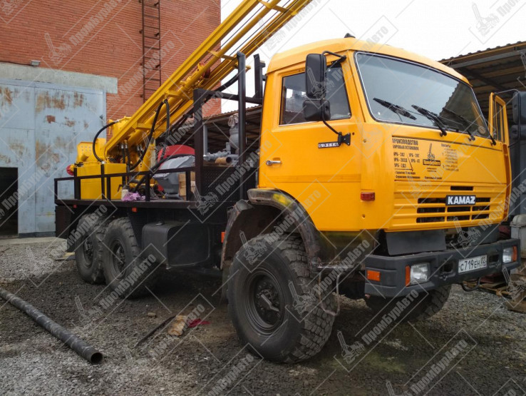 Буровая установка УРБ-2А2 шасси КАМАЗ 43114 с буровым насосом НБ-50