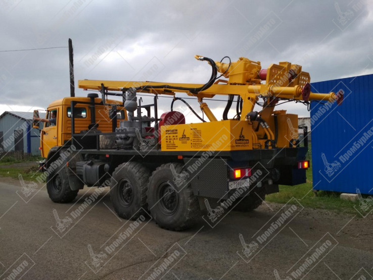 Буровая установка УРБ-2А2 шасси КАМАЗ 43114 с буровым насосом НБ-50