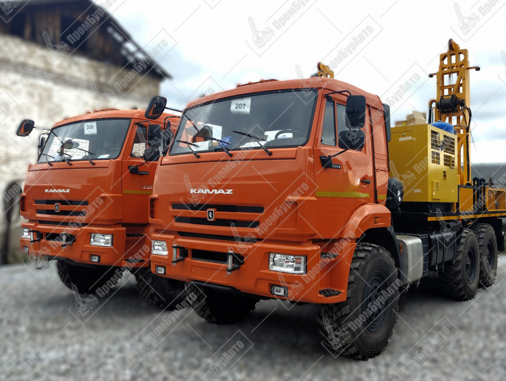 Буровая установка ПБУ-2 на шасси КАМАЗ-53504 (2024 г.в.) с  компрессором КВ-12/12С, гидравлической лебедкой ЛБС-250 и гидравлическим трубозажимом ТЗГ 2-10 на модернизированной гидравлической системе нового образца с комплектом бурового инструмента