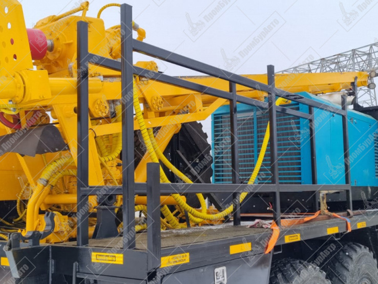 Буровая установка УРБ-2А2 на шасси КАМАЗ 43118-RS с компрессором DLCY-18/17B-Y